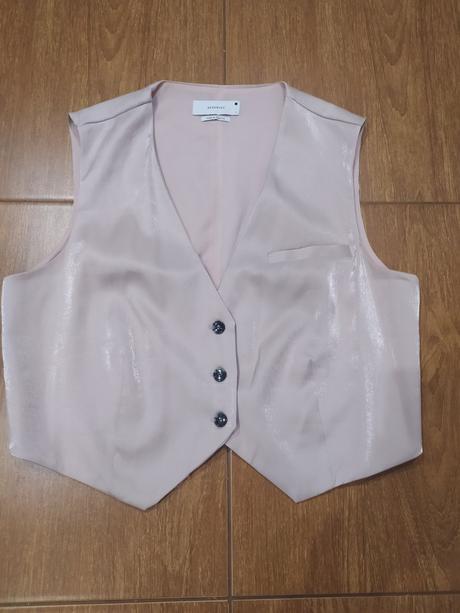 Oblekova vesta, reserved,l
