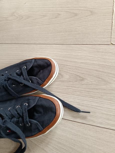 Tmavomodre dámske tenisky 38/39, tommy hilfiger,38