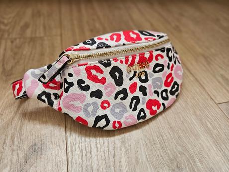 Krasna ladvinka guess kids.nova.do cca 8 rokov, guess