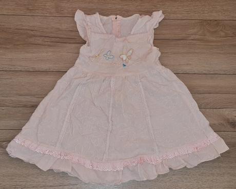 Marhuľkové šaty, 122