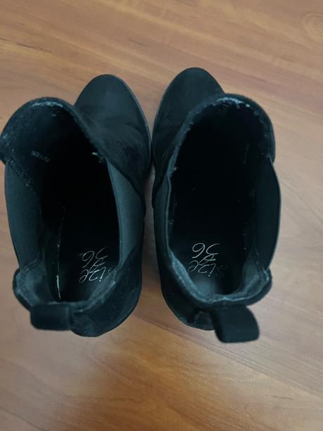 Topanky, reserved,36