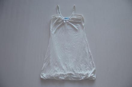 Luxusné letné šaty zn. blumarine, 128