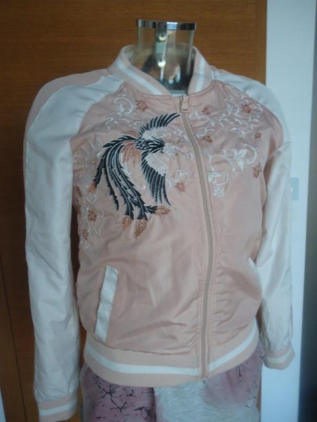 Pudrovoružová tenká bunda s vyšivkami vel.s, takko,s