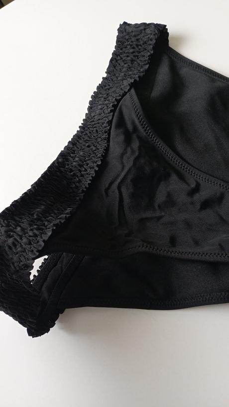 Čierne plavky s/m (už s poštovným), s