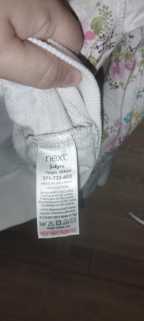 Nádherná mikina next, next,104