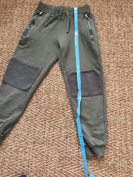 3x tepláky, lindex,122