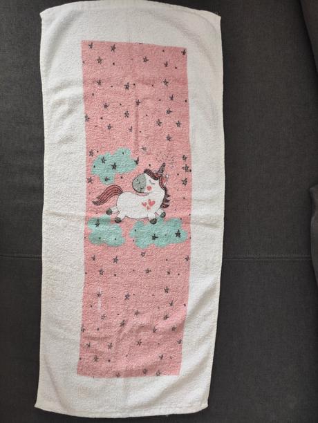 Mensi uterak s jednorozcom, 