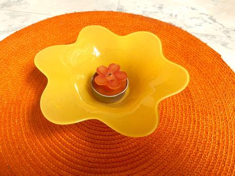 Zaujímavý sklenený svietnik, 