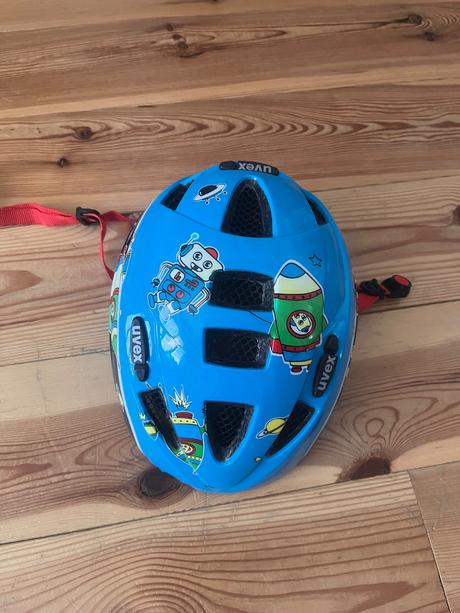 Uvex prilba 46-52 cm, xs