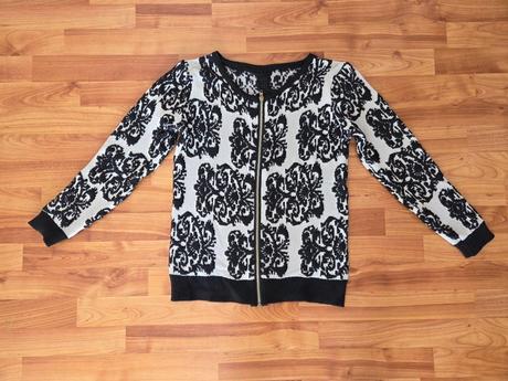 Hrubší sveter so vzorom, m
