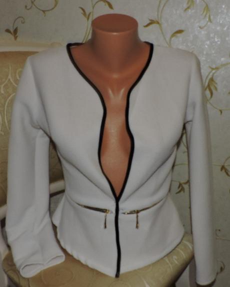 Biele sako so zipsami, s