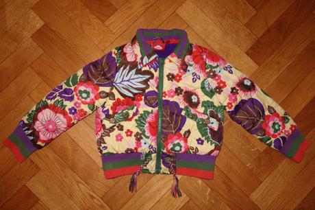 Kvetinová bunda oilily, 104