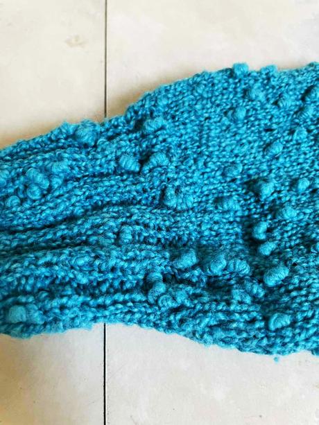 Uzlíkový pulóvrik, l