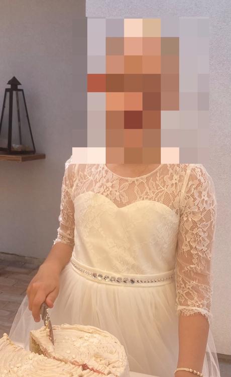 Šaty na prvé sväté prijímanie, 146