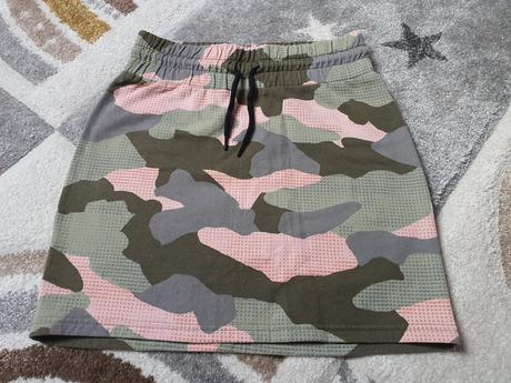 Teplakova sukna, lindex,140