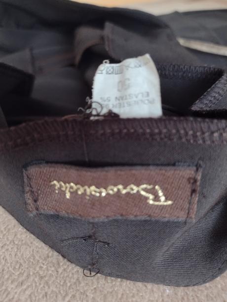 Elegantné nohavice, 50