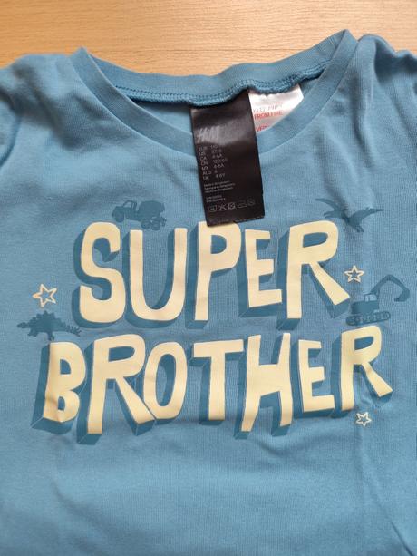 Svietiace pyžamko super braček, h&m,110