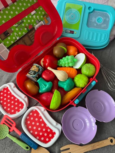 Detská kuchynka s kufríkom, 