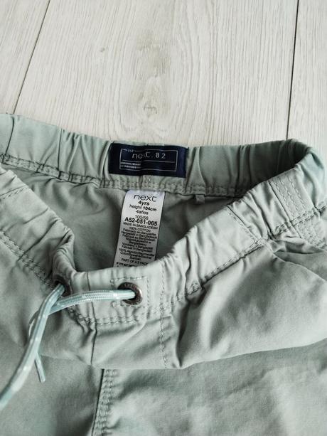 Šortky next, next,104