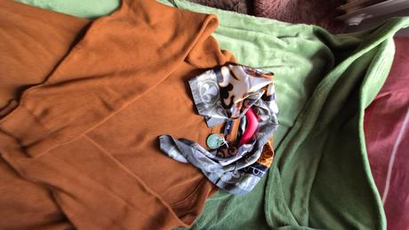 Pulovrik 2xl tehlovej farby, c&a,xxl