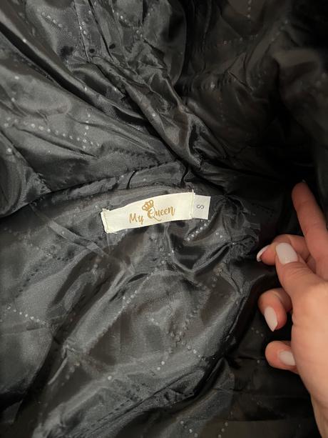 Zimnà bunda s kožušinou, s