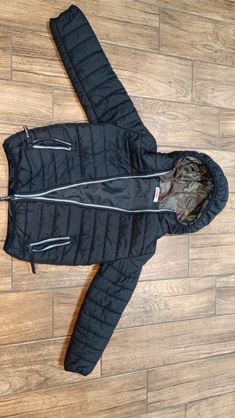 Čierna vetrovka, 134