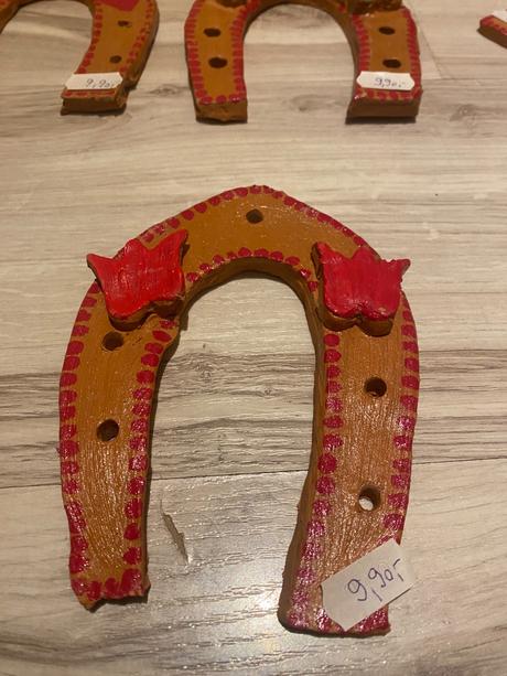 Krásna závesná dekorácia podková pre šťastie, 