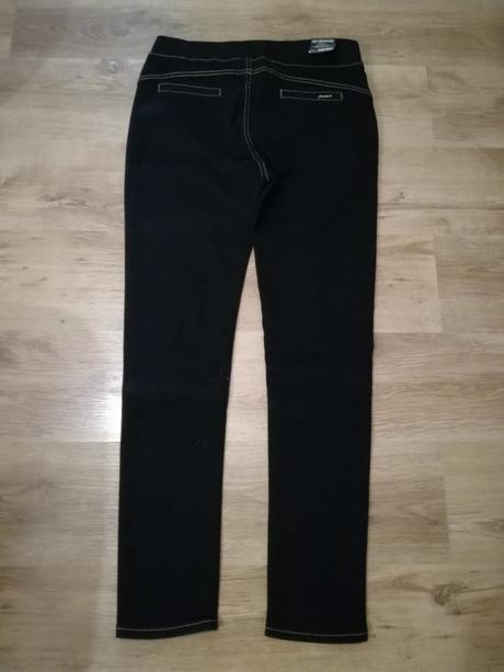 Nohavice čierne, 34