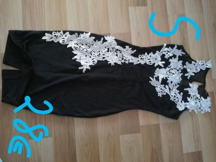 Čierne šaty s čipkou, s