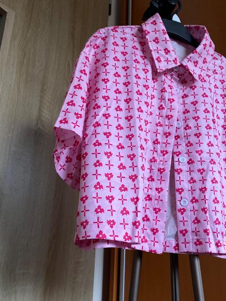 Crop top košeľa so vzorom, m