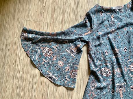 Krásna bluzka s volanovymi rukavmi/196a, nutmeg,s