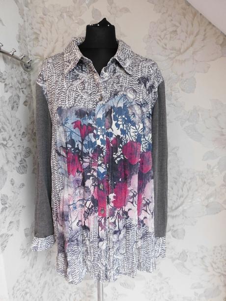 Kvalitna pekna bluzka, 48