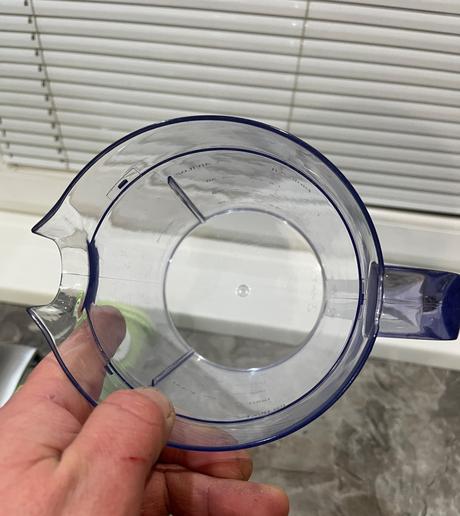 Odšťavovač bosch mes25g0 700w, bosch