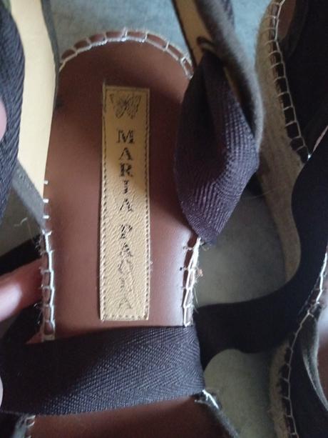 Tmavohnedé platformy, 37