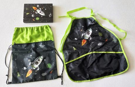 4 ks - aktovka, dosky, vrecko a zástera,