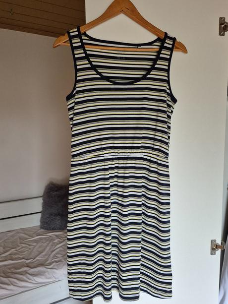 Pásikové letné šaty bez rukávov, esmara,m