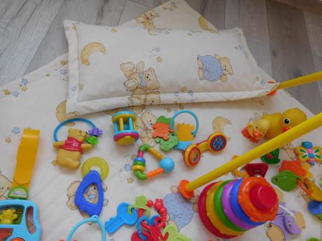 Hrkálky pre najmenších+deka na hranie 2x vankúšik,