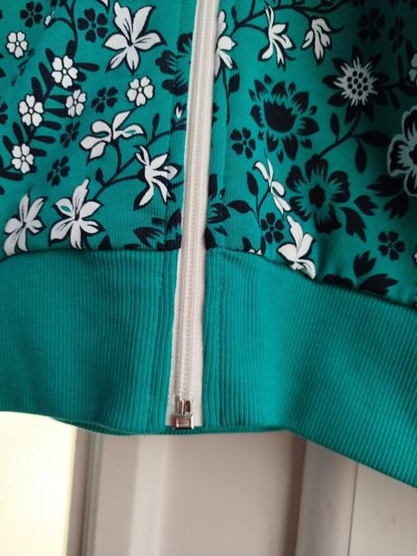 Hrubšia mikina 140/146, bonprix,140