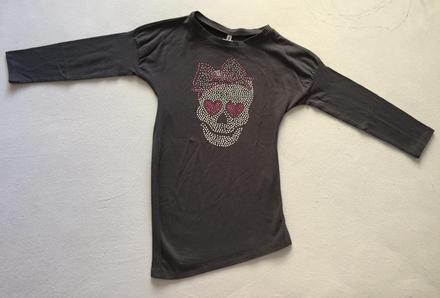 Tričko s lebkou, 98