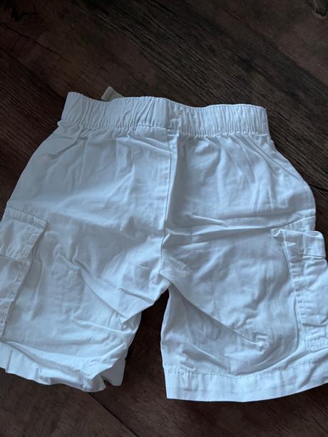 Biele šortky, 92