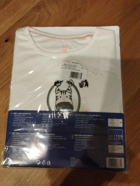 Tričko s visačkou 110/116, lupilu,116