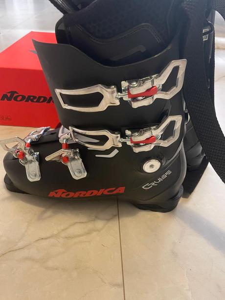 Lyžiarky veľkosť 275, nordica,41