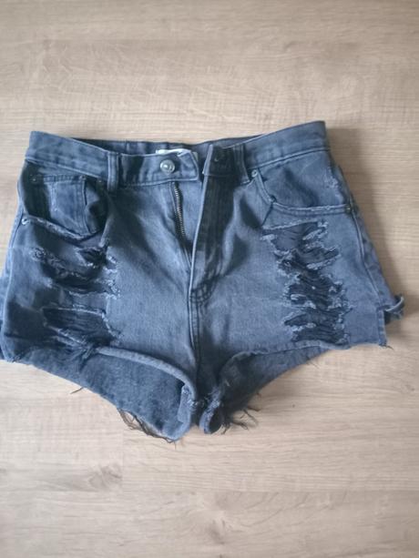 Dámske kraťasy, pull&bear,m