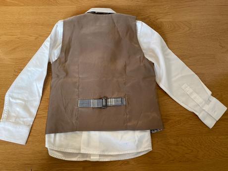 Slávnostne oblečenie next, 110