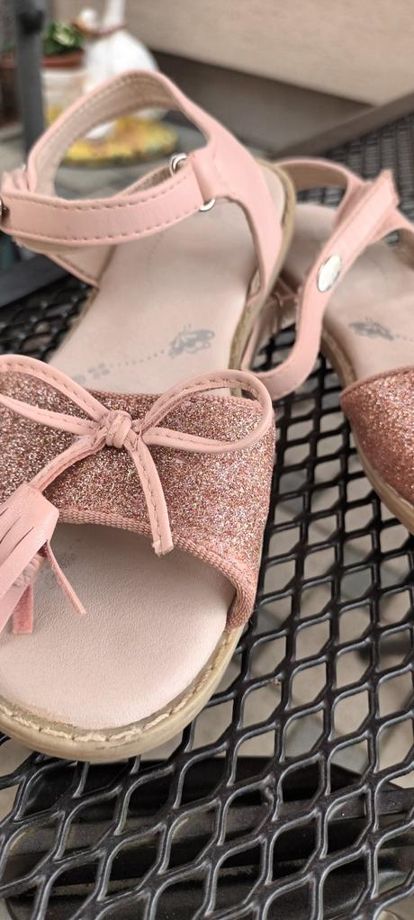 Trblietavé ružové sandálky, 34