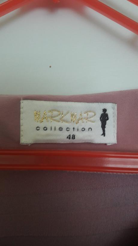 Spolocenske oblecenie, 48