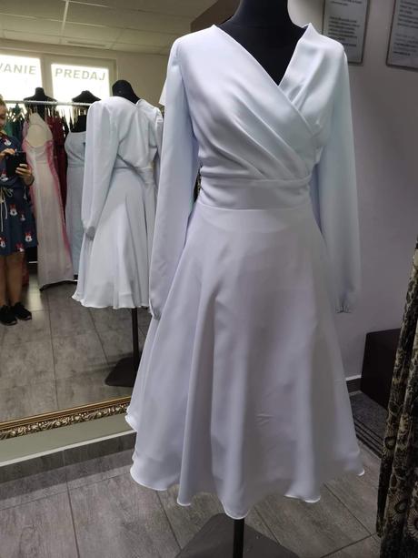 Krátke šaty, odporúčame na veľkosť 46 -52. pr, 4xl / 5xl