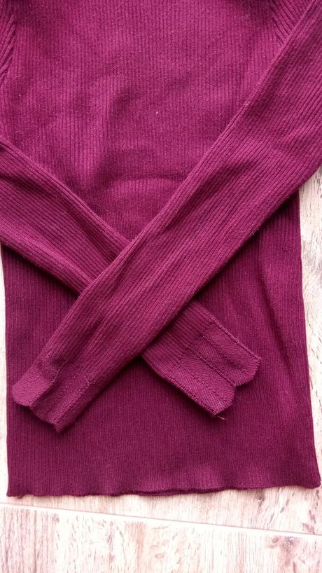 Sveter so stojačikom, s