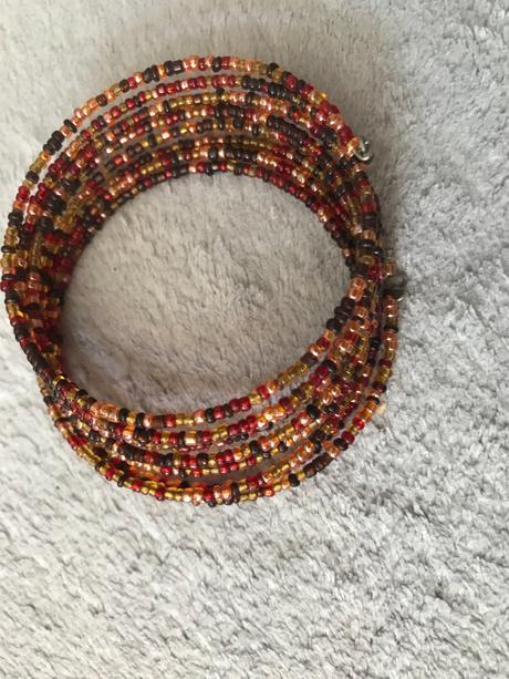 Naramok zlozeny s viacerych naramkov, 