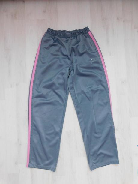 Tepláky č.146-152, 146